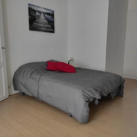 Avec Vue Sur *